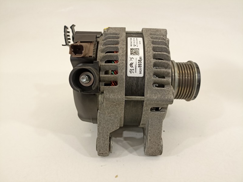 Recambio de alternador para peugeot 208 1.5 blue-hdi fap referencia OEM IAM 9820893880  