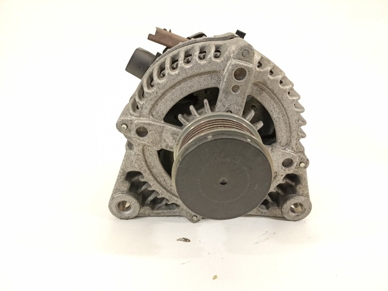 Recambio de alternador para peugeot 208 1.5 blue-hdi fap referencia OEM IAM 9820893880  