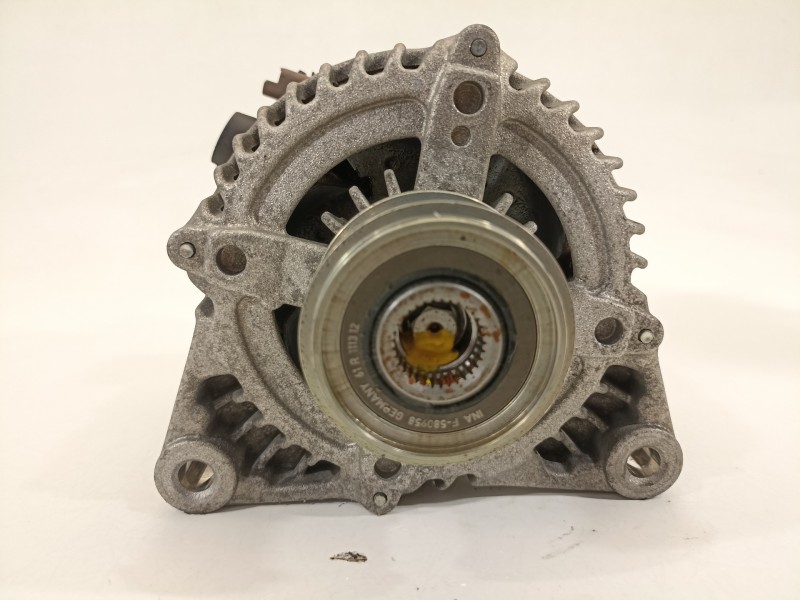 Recambio de alternador para peugeot 208 1.5 blue-hdi fap referencia OEM IAM 9820893880  