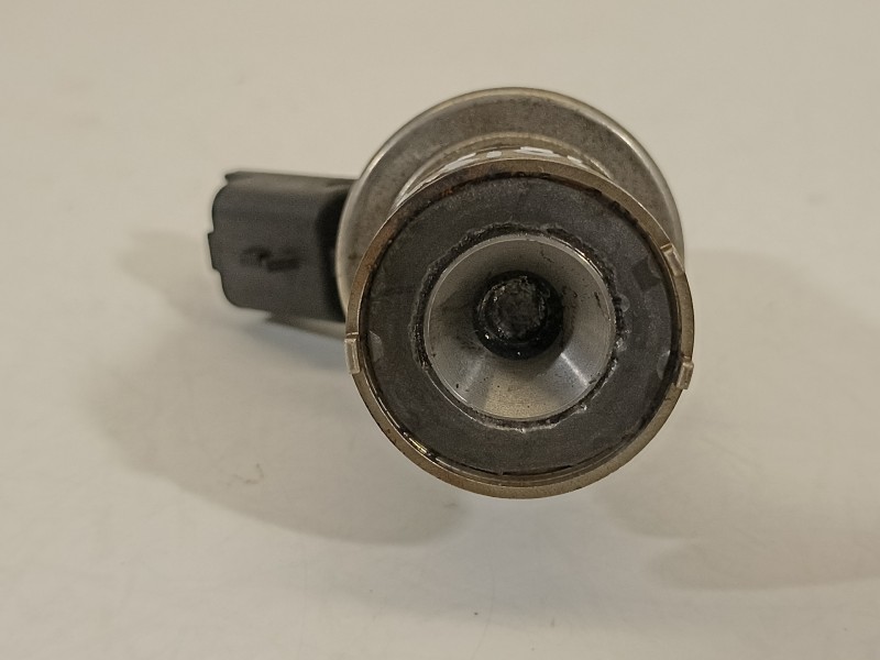 Recambio de inyector para peugeot 208 1.5 blue-hdi fap referencia OEM IAM 9813930180  