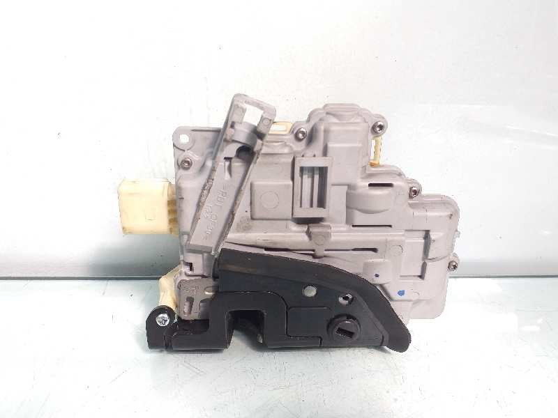 Recambio de cerradura puerta trasera derecha para volkswagen tiguan (5n1) sport referencia OEM IAM 3C4839016A  