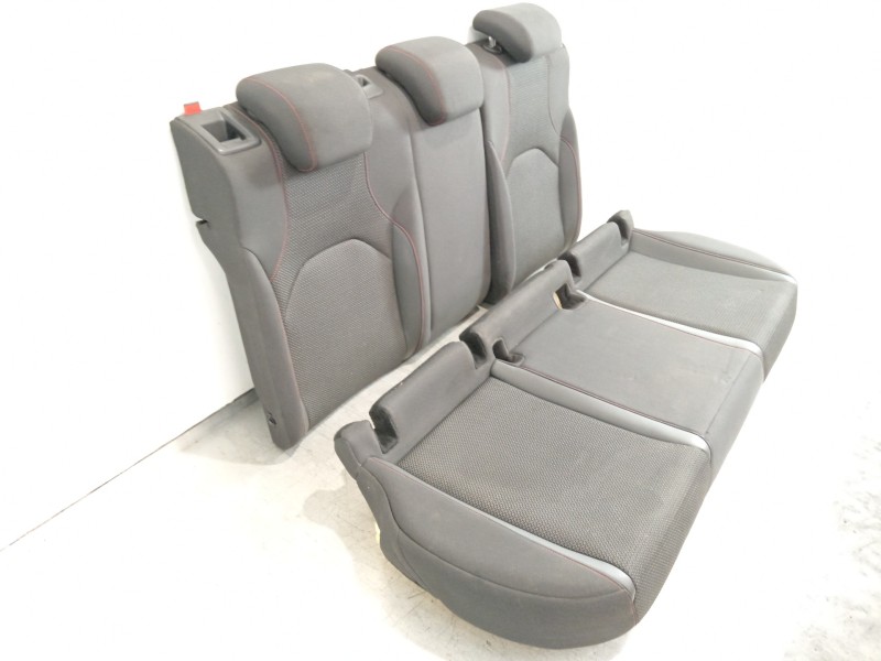 Recambio de asientos traseros para seat leon (5f1) fr fast lane referencia OEM IAM 5F0885031  