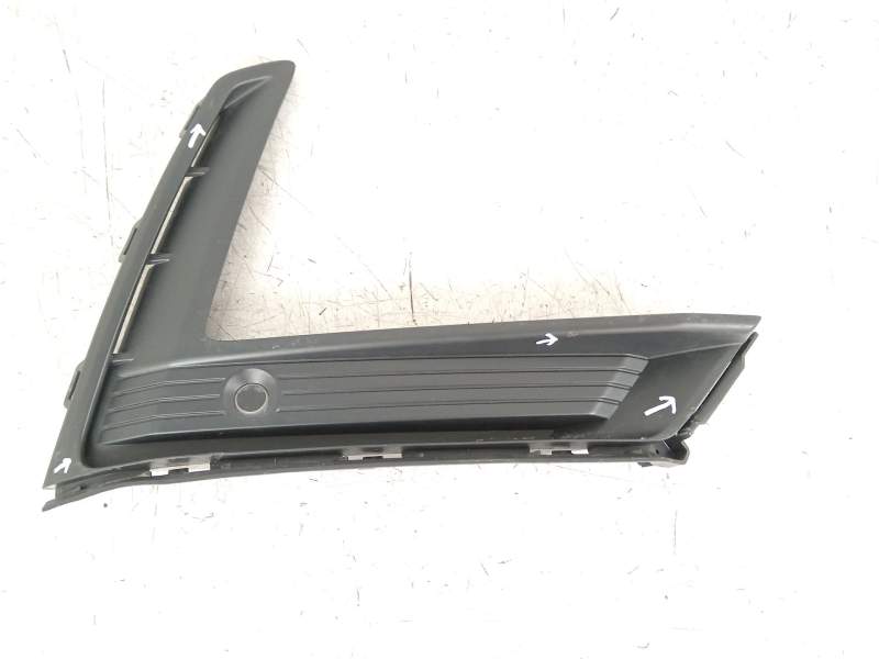 REJILLA PARAGOLPES DERECHA 396823A0A110M1 39680310JD11M1 