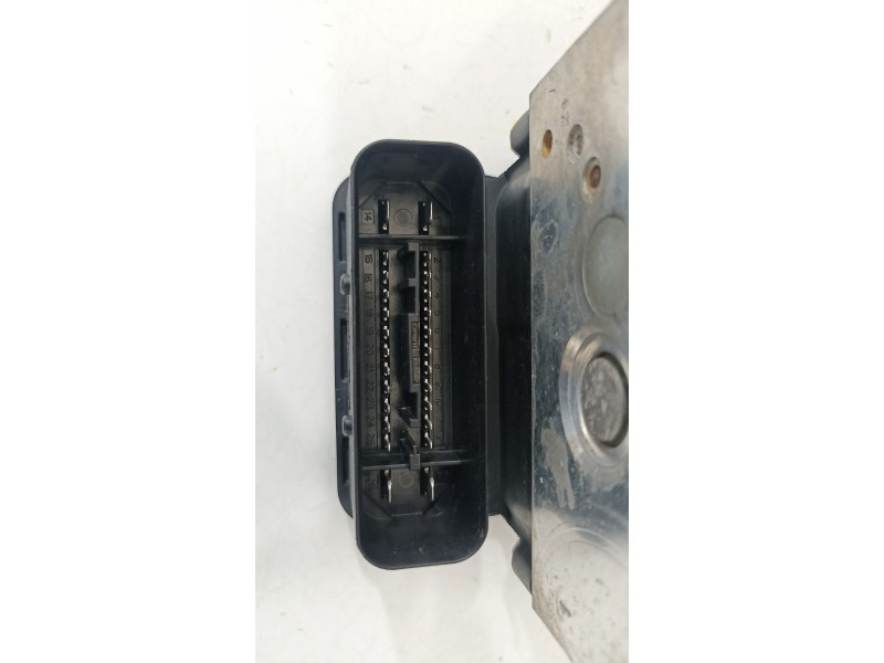 Recambio de abs para toyota yaris active referencia OEM IAM 445400D100  