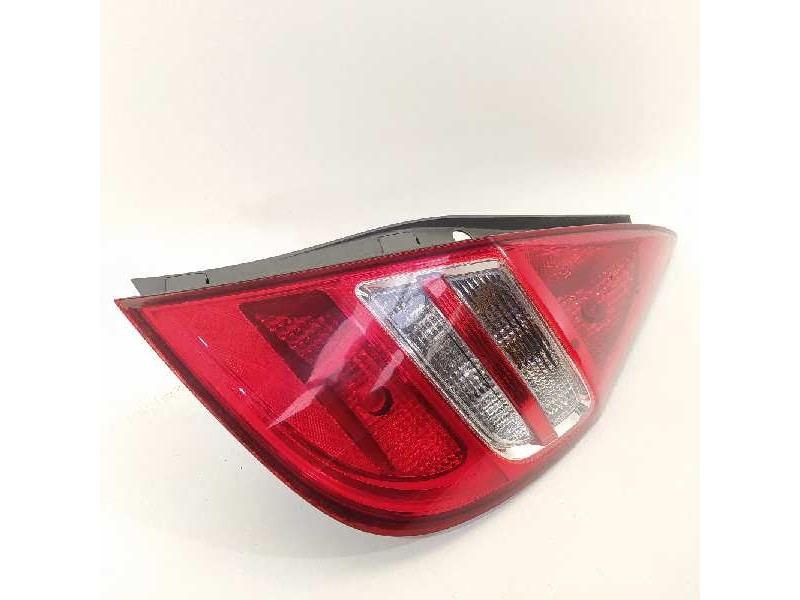 Recambio de piloto trasero derecho para hyundai i30 classic referencia OEM IAM 924022L0  