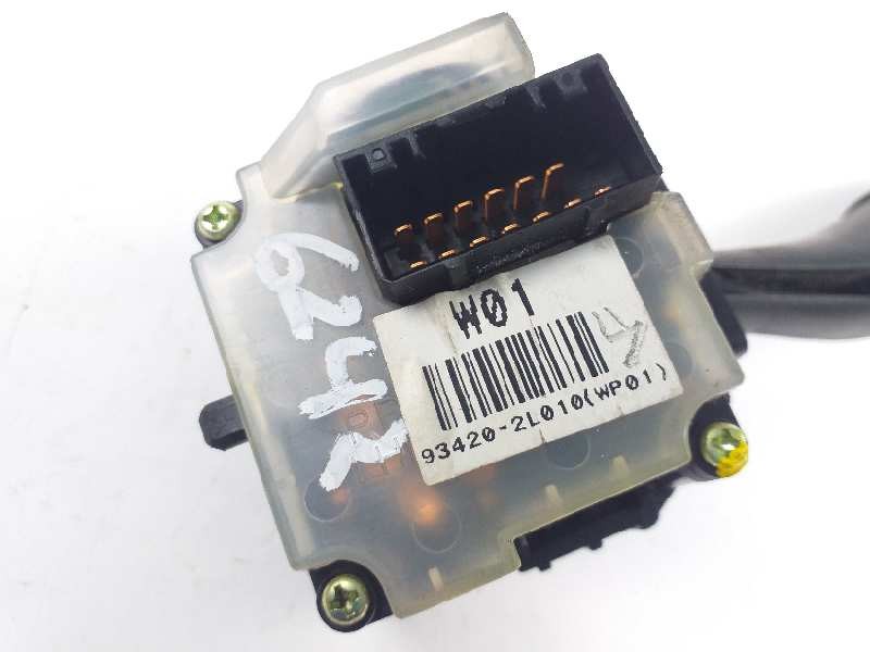 Recambio de mando limpia para hyundai i30 classic referencia OEM IAM 934202L010  