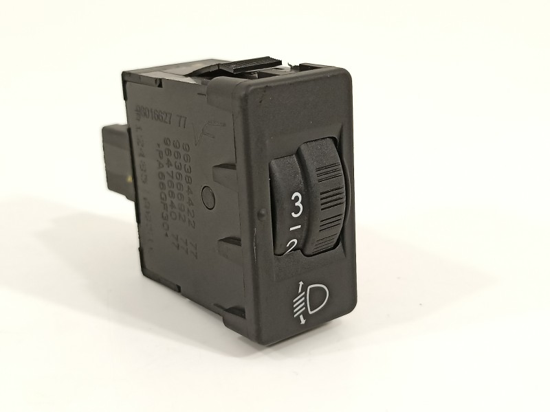 Recambio de mando multifuncion para peugeot 208 1.5 blue-hdi fap referencia OEM IAM 9638442277  