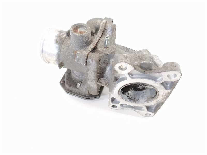 Recambio de caja mariposa para toyota yaris active referencia OEM IAM 261000N030 148010N21 