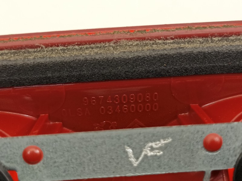 Recambio de luz central de freno para peugeot 208 1.5 blue-hdi fap referencia OEM IAM 9674309080  