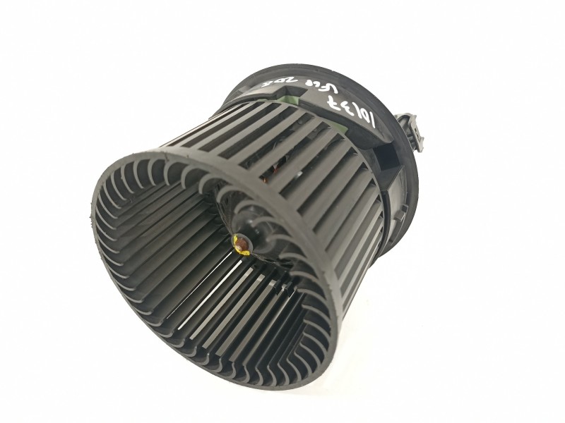 Recambio de ventilador calefaccion para peugeot 208 1.5 blue-hdi fap referencia OEM IAM T1013140A  