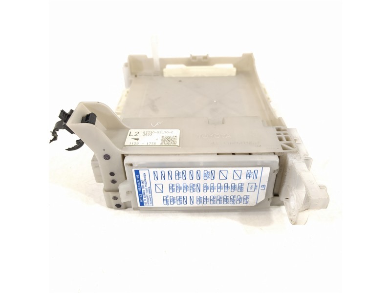 Recambio de modulo electronico para toyota yaris active referencia OEM IAM 8273052L70C  