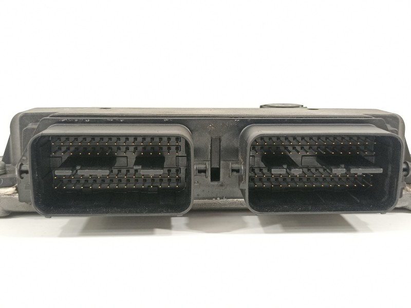 Recambio de centralita motor uce para suzuki swift berlina (mz) gl (3-ptas.) referencia OEM IAM  MB1123008262 