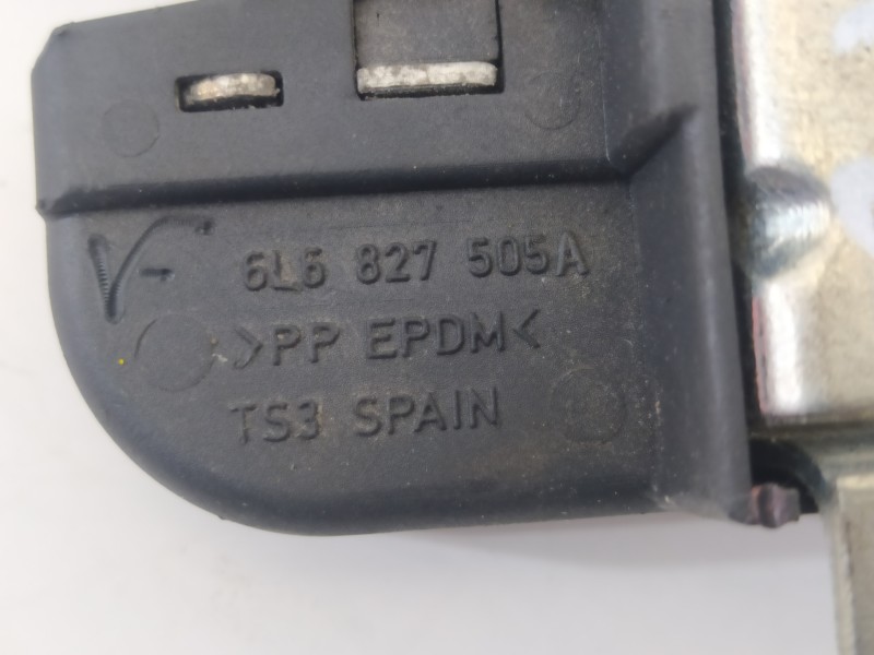 Recambio de cerradura maletero / porton para seat ibiza (6l1) signo referencia OEM IAM 6L6827505A  