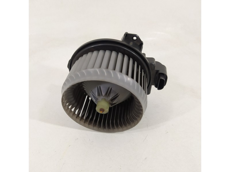 Recambio de ventilador calefaccion para toyota yaris active referencia OEM IAM   