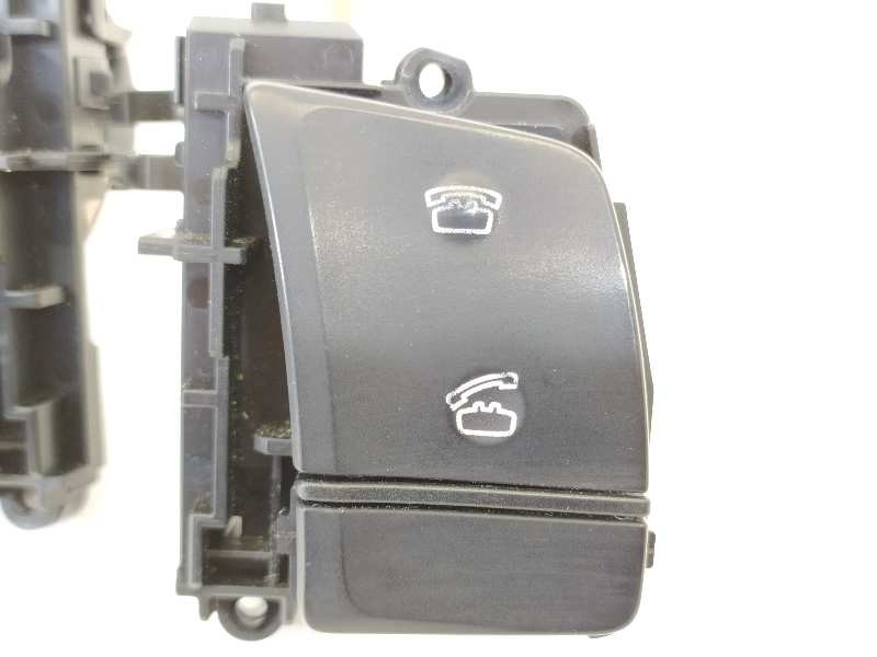 Recambio de mando volante para toyota yaris active referencia OEM IAM 3382N1N2  