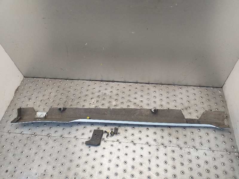 Recambio de faldon lateral para ford fiesta (cb1) 1.6 tdci cat referencia OEM IAM   