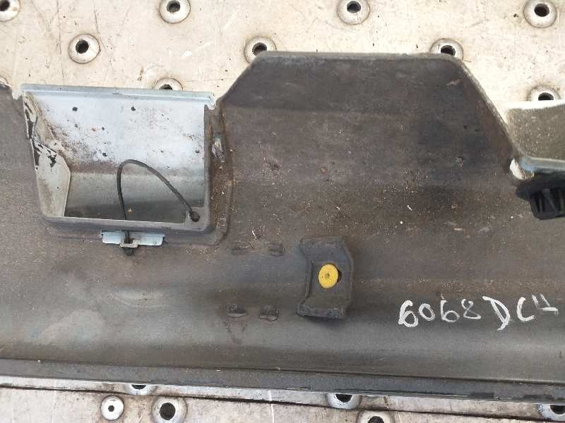 Recambio de faldon lateral para ford fiesta (cb1) 1.6 tdci cat referencia OEM IAM   