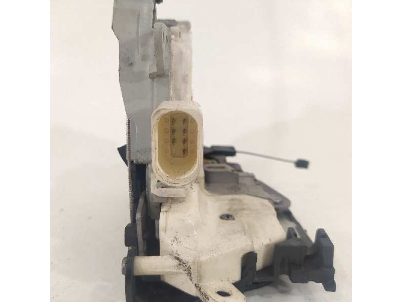 Recambio de cerradura puerta delantera izquierda para seat leon (1p1) style copa referencia OEM IAM 1P1837015B  