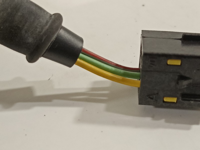 Recambio de retrovisor izquierdo para opel corsa d cosmo referencia OEM IAM 6428248  