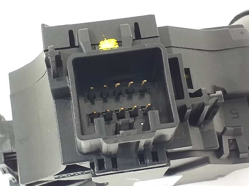 Recambio de mando limpia para ford ka+ ultimate referencia OEM IAM G1B517A553BA  