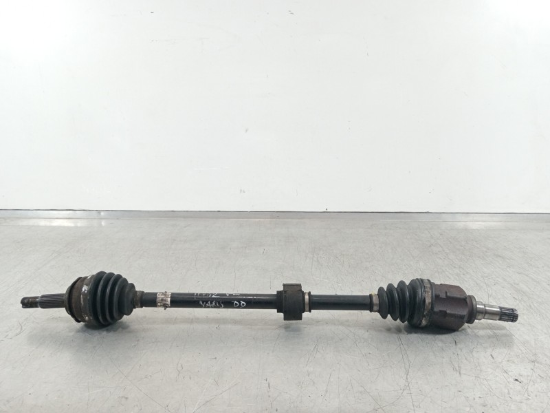 Recambio de transmision delantera derecha para toyota yaris connect referencia OEM IAM 434100D180G  