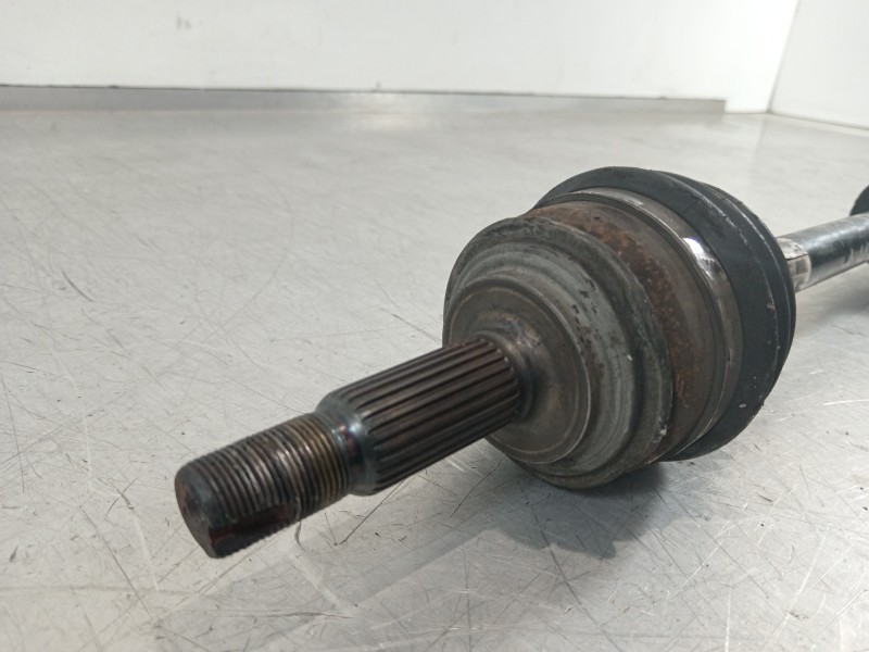 Recambio de transmision delantera derecha para toyota yaris connect referencia OEM IAM 434100D180G  