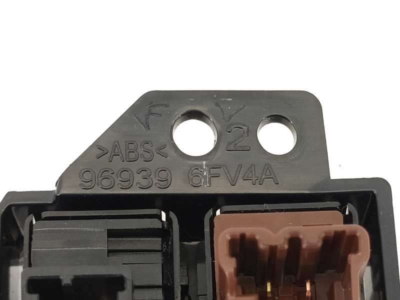 Recambio de mando multifuncion para nissan x-trail (t32) connect referencia OEM IAM 969396FV4A  