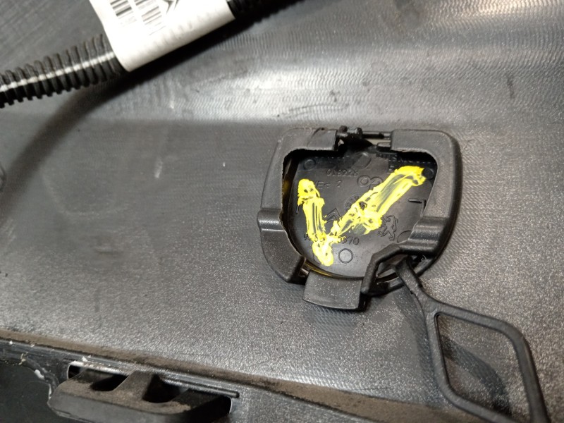 Recambio de paragolpes trasero para citroën c3 tonic referencia OEM IAM 9683977070  