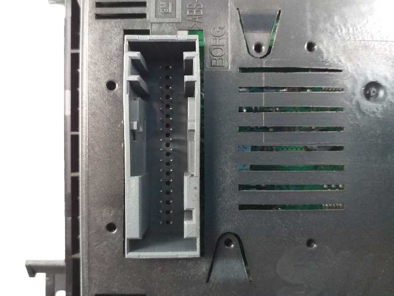 Recambio de pantalla multifuncion para opel zafira b cosmo referencia OEM IAM 13208089 565412769 281154326