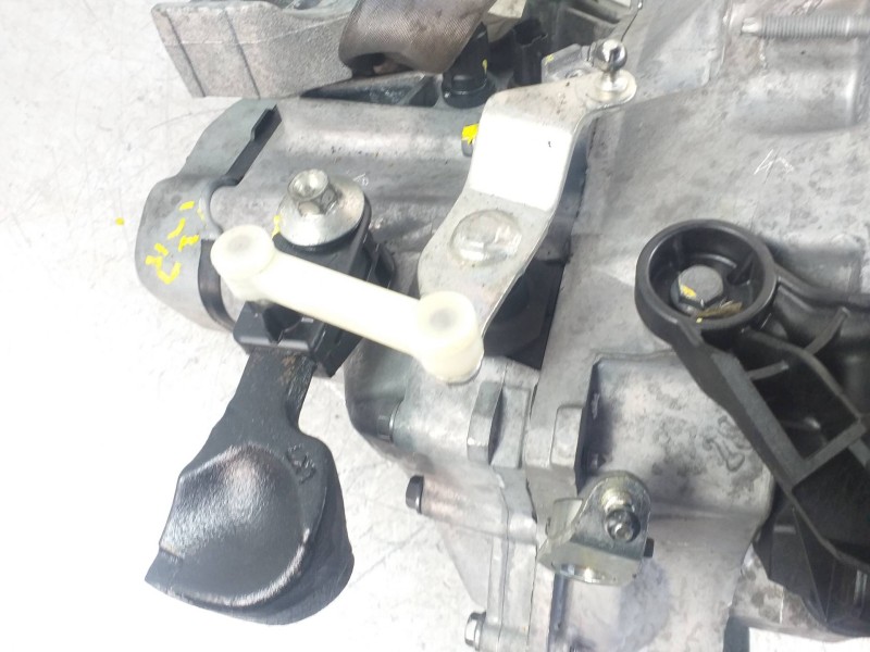 Recambio de caja cambios para citroën c3 tonic referencia OEM IAM 20CR03  