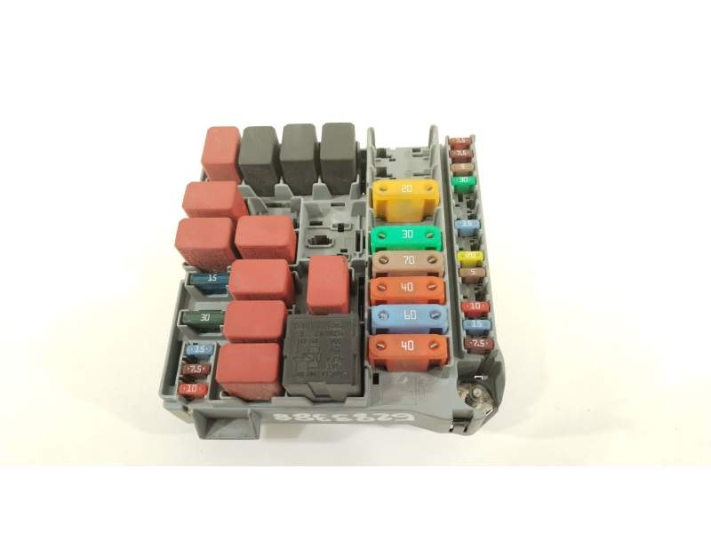 CAJA RELES / FUSIBLES 51781452 