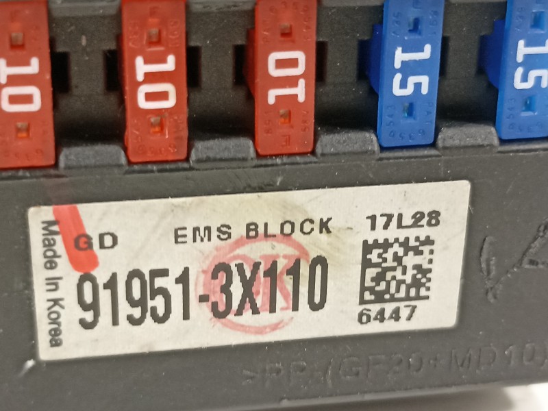 Recambio de caja reles / fusibles para kia carens ( ) basic referencia OEM IAM 919513X110  