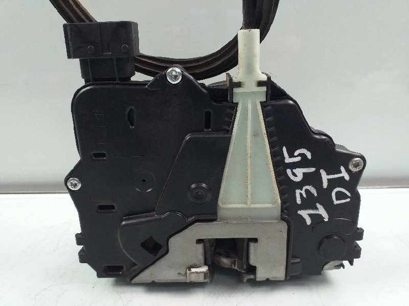 Recambio de cerradura puerta delantera izquierda para opel corsa e selective referencia OEM IAM 13431841 0325407955 