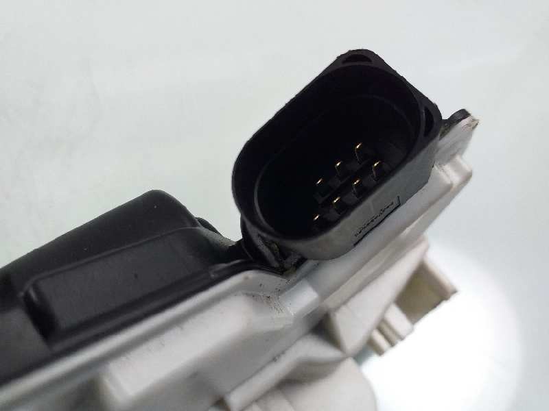 Recambio de cerradura puerta delantera izquierda para seat ibiza (6p1) style connect referencia OEM IAM 5N1837015F  