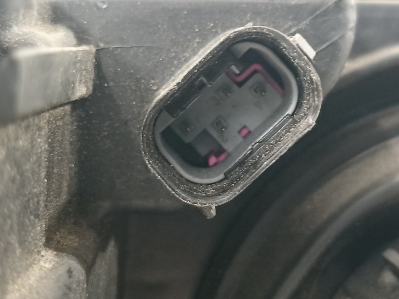 Recambio de faro izquierdo para bmw serie 3 berlina (e46) 330d referencia OEM IAM 63126902759 6902759 