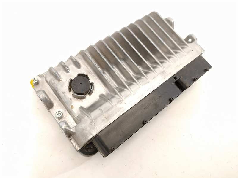 Recambio de centralita motor uce para toyota auris hybrid business referencia OEM IAM 896610ZU60 MB2756009480 
