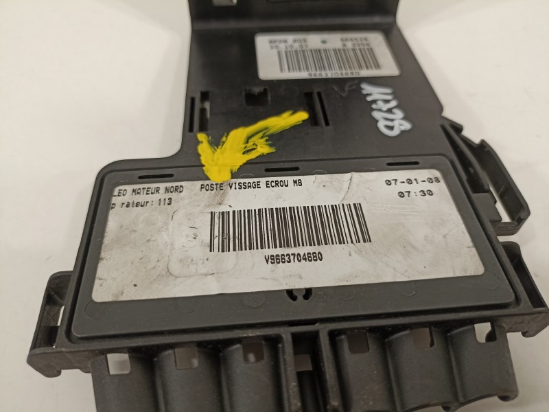 Recambio de caja reles / fusibles para peugeot 308 confort referencia OEM IAM 9663704680  