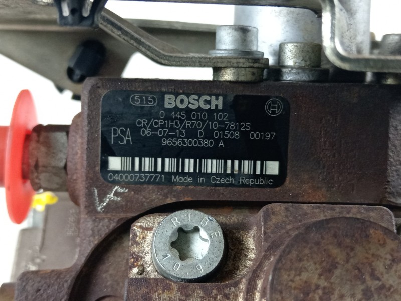 Recambio de bomba inyeccion para peugeot 207 sport referencia OEM IAM 9656300380 0445010102 