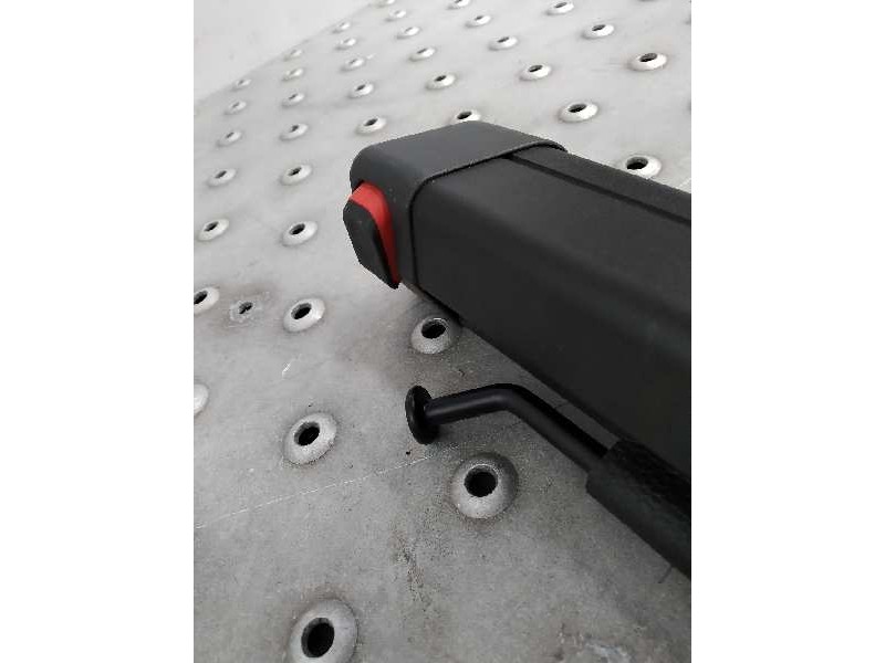 Recambio de bandeja trasera para volkswagen passat variant (365) highline bluemotion referencia OEM IAM 3C9861691  