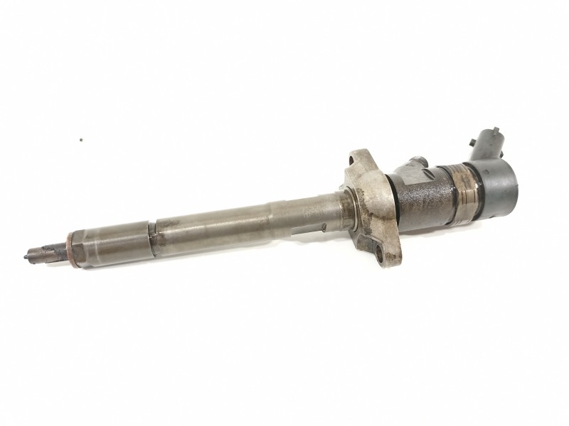 Recambio de inyector para peugeot 207 sport referencia OEM IAM 0445110239  
