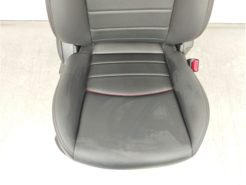 Recambio de asiento delantero derecho para mazda cx-3 center-line referencia OEM IAM DN3M57100A  