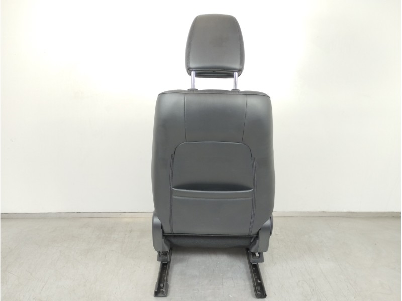 Recambio de asiento delantero derecho para mazda cx-3 center-line referencia OEM IAM DN3M57100A  