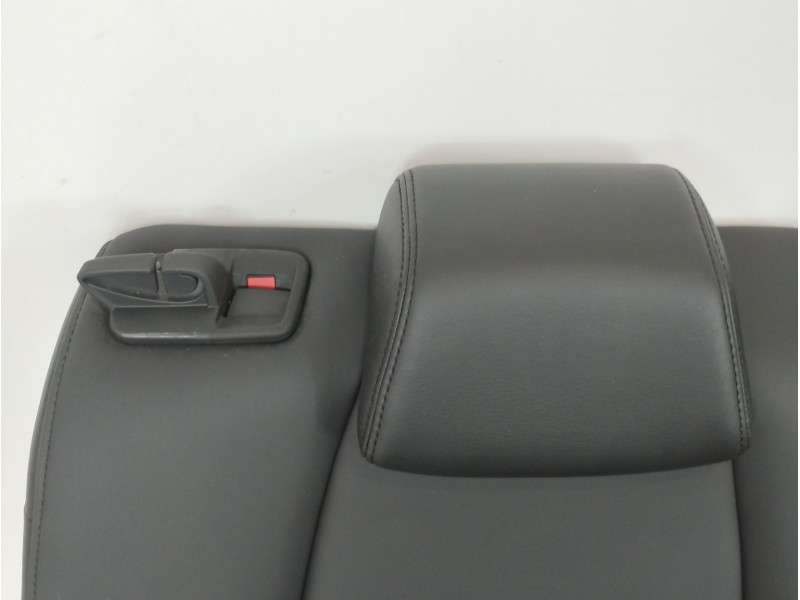 Recambio de asientos traseros para mazda cx-3 center-line referencia OEM IAM   