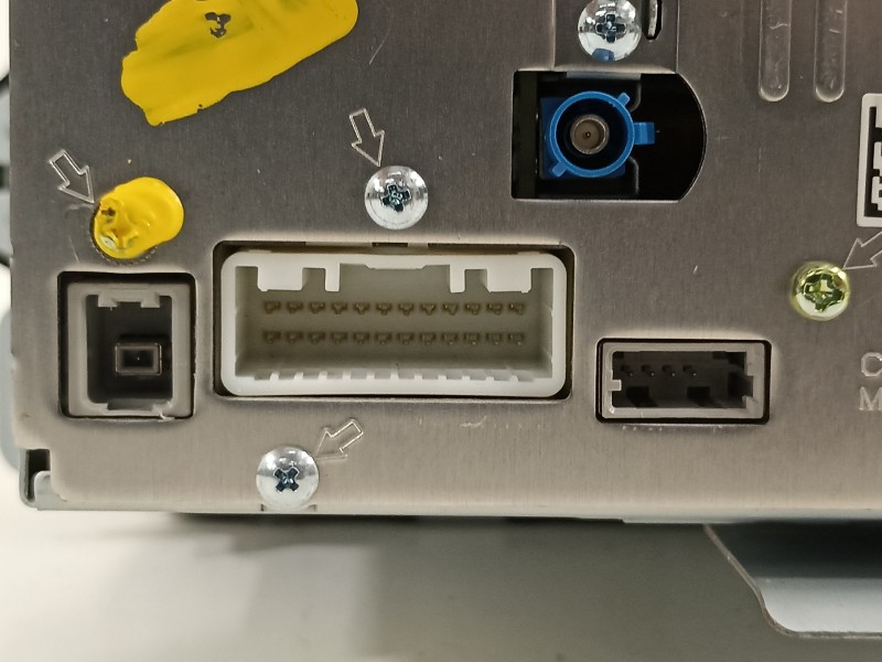 Recambio de sistema navegacion gps para kia cee´d drive referencia OEM IAM 96560A2520WK  