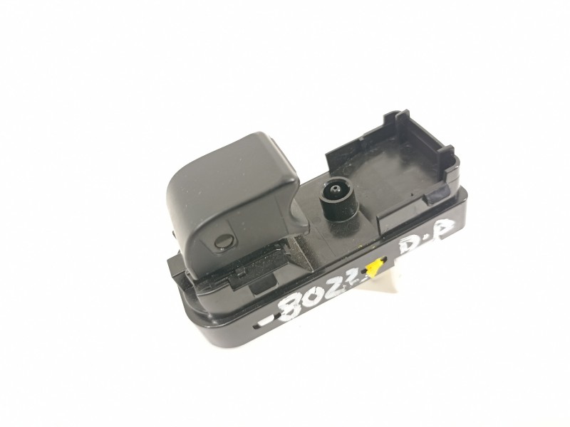 Recambio de mando elevalunas delantero derecho para mazda cx-3 center-line referencia OEM IAM D09H66370 8057T1 