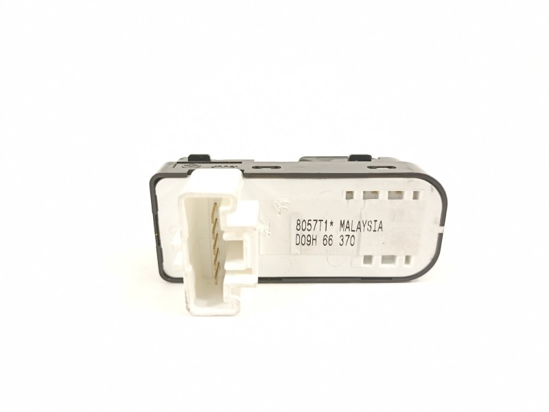 Recambio de mando elevalunas delantero derecho para mazda cx-3 center-line referencia OEM IAM D09H66370 8057T1 