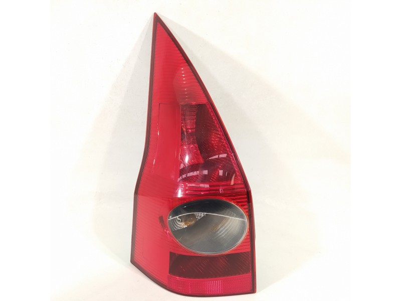 Recambio de piloto trasero izquierdo para renault megane ii familiar authentique referencia OEM IAM 8200142684  