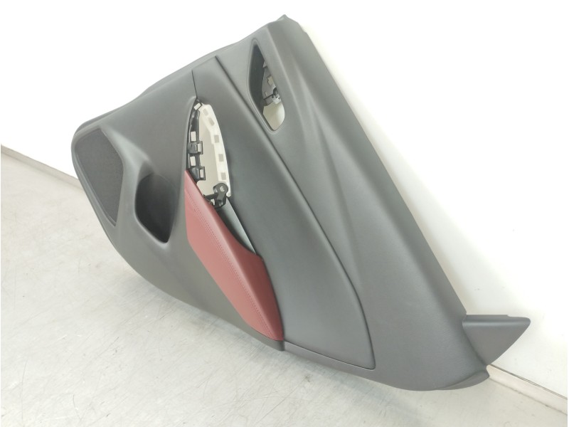 Recambio de guarnecido puerta trasera derecha para mazda cx-3 center-line referencia OEM IAM D10E68531  