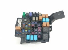 Recambio de caja reles / fusibles para mazda cx-3 center-line referencia OEM IAM D09W66767 72547835AB1 