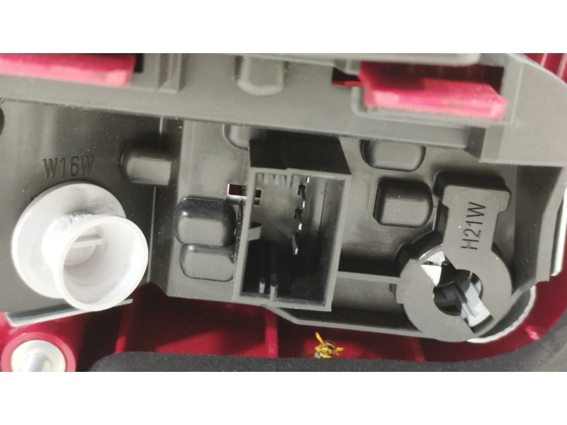 Recambio de piloto trasero derecho para volkswagen touran (1t3) advance bluemotion referencia OEM IAM 1T0945094 2TZ010469 